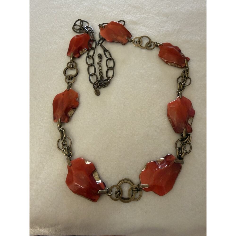 Chico’s gold/orange large faceted stone and brass link necklace